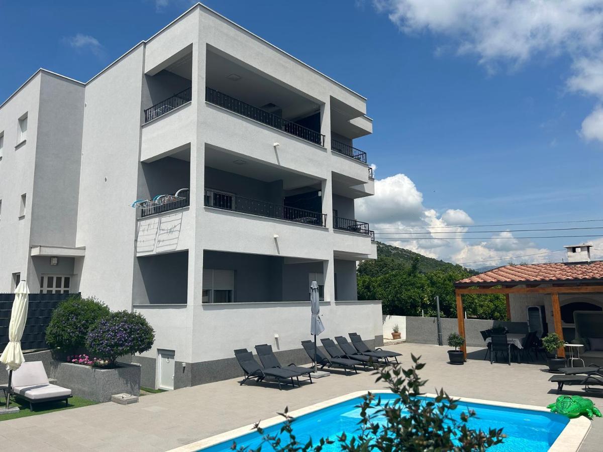 Villa Apartment Aa 2 Trogir Kültér fotó