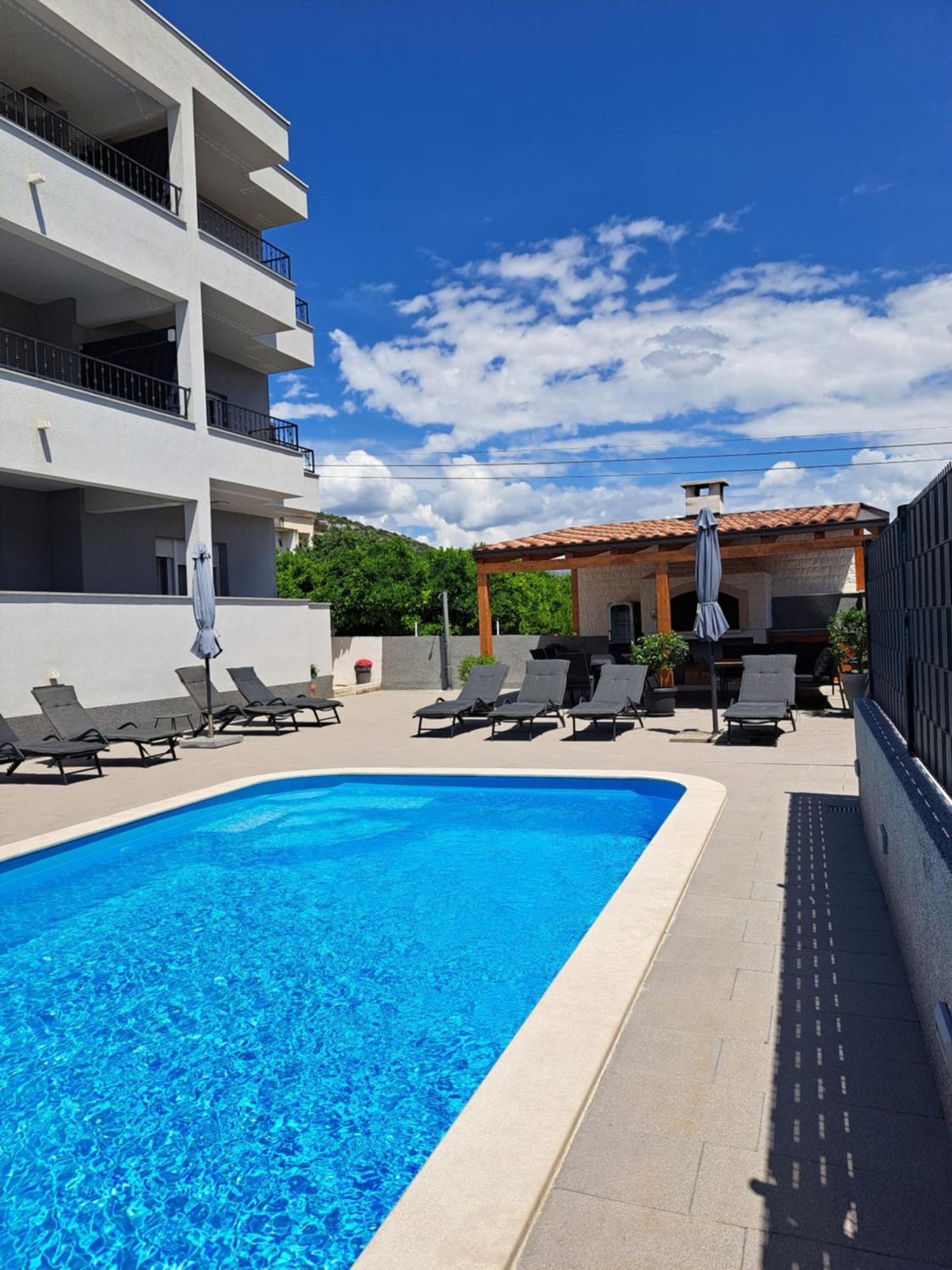 Villa Apartment Aa 2 Trogir Kültér fotó