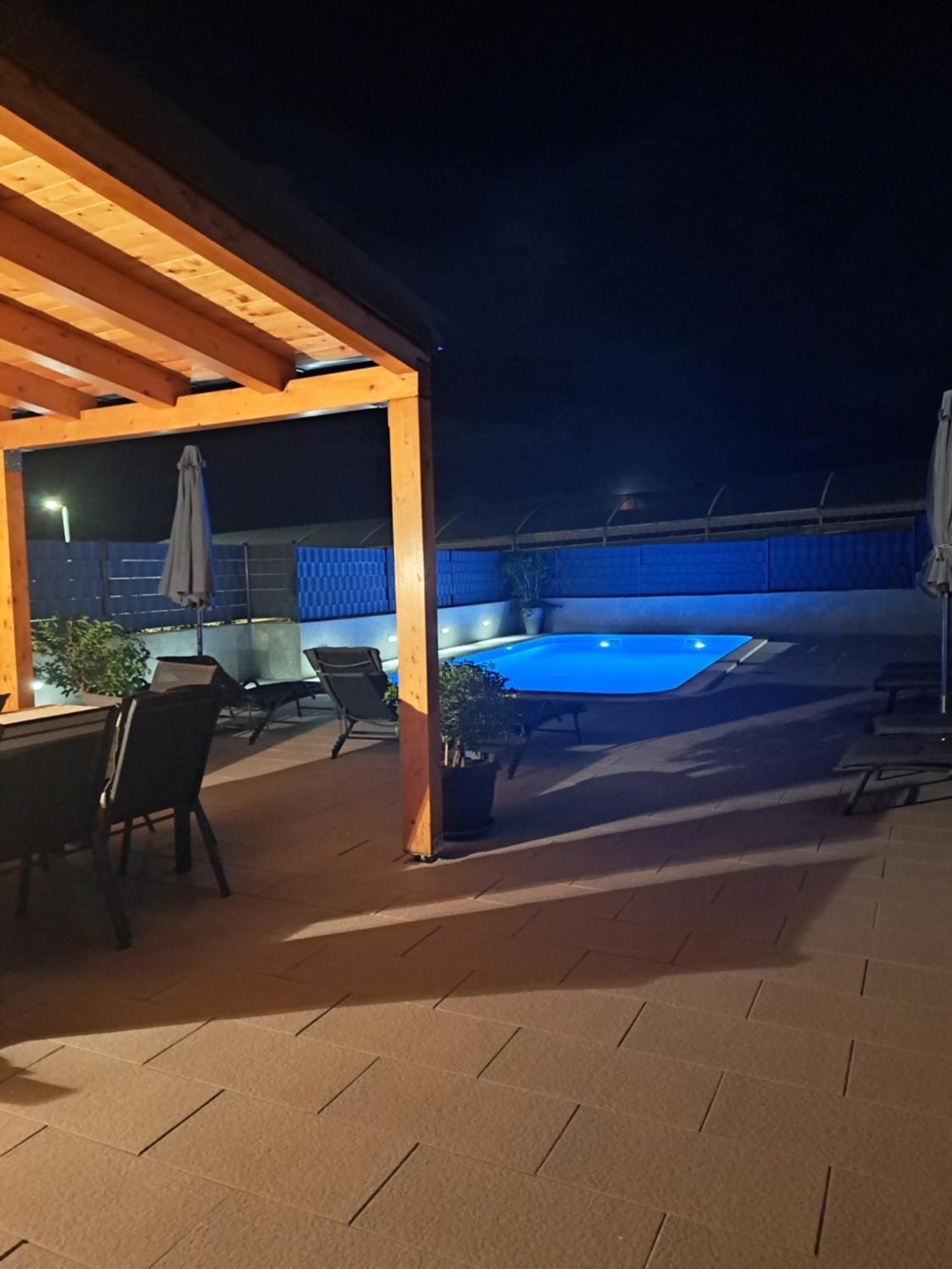 Villa Apartment Aa 2 Trogir Kültér fotó