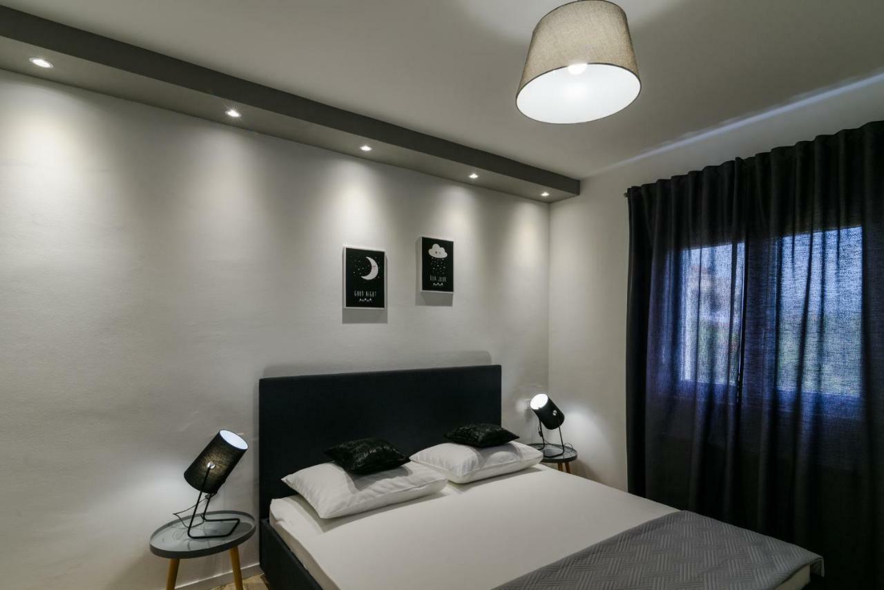 Villa Apartment Aa 2 Trogir Kültér fotó