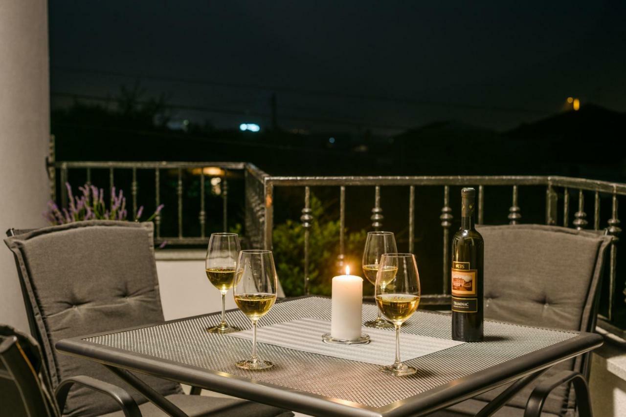 Villa Apartment Aa 2 Trogir Kültér fotó